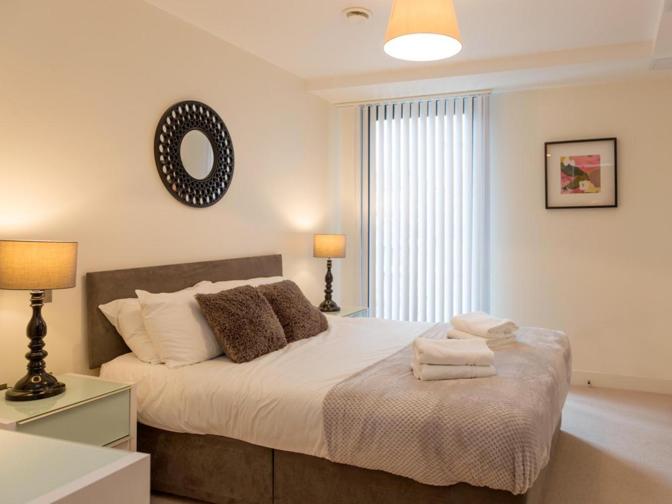 Central Tower Bridge Apartment London Phòng bức ảnh